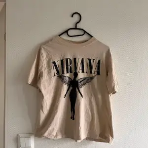 Nirvana tshirt från hm