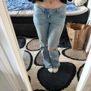 Bootcut Jeans  - Kommer inte till användning längre, ❤️ Köpta för ca 300kr säljer för 130🤍