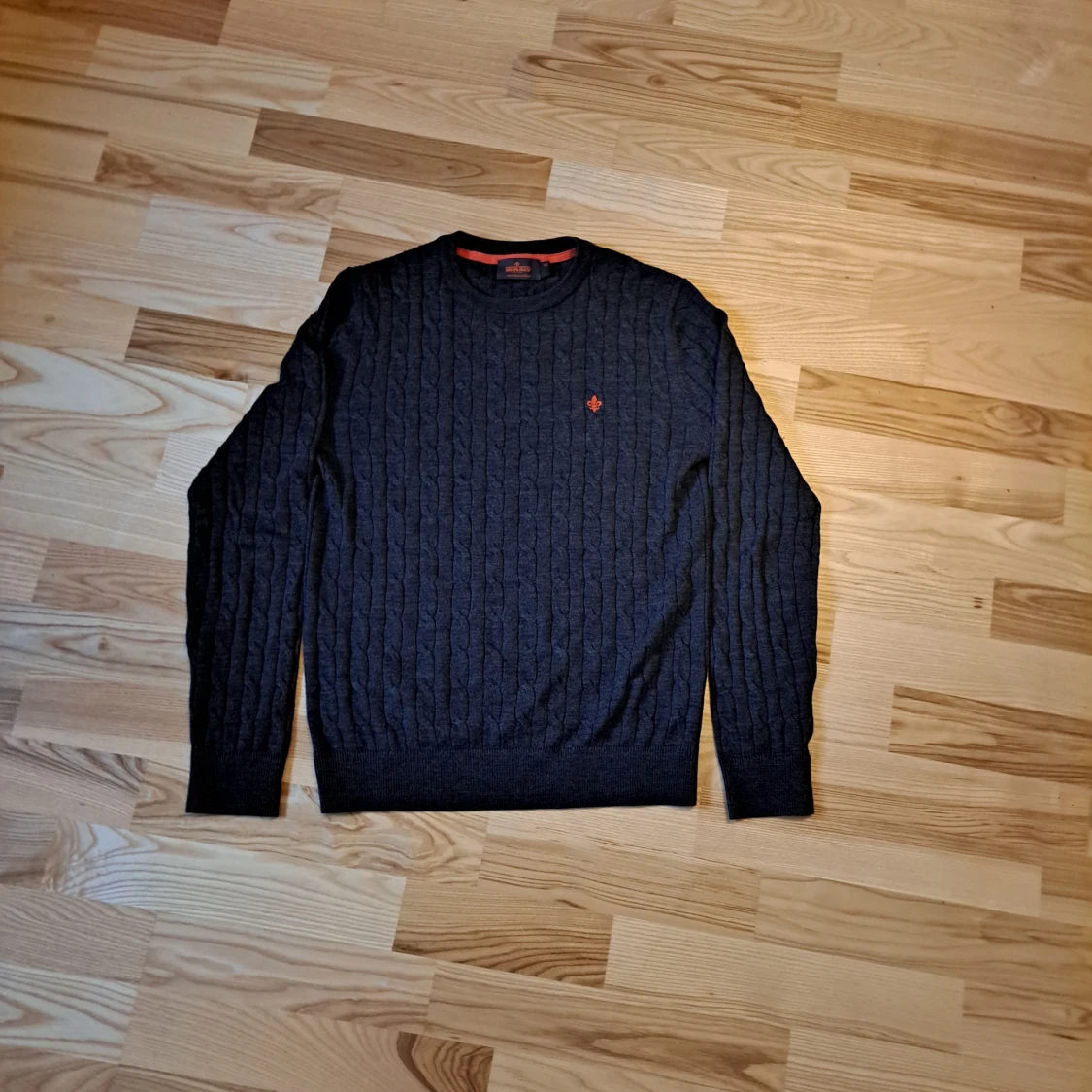 Mörkgrå tröja från Morris