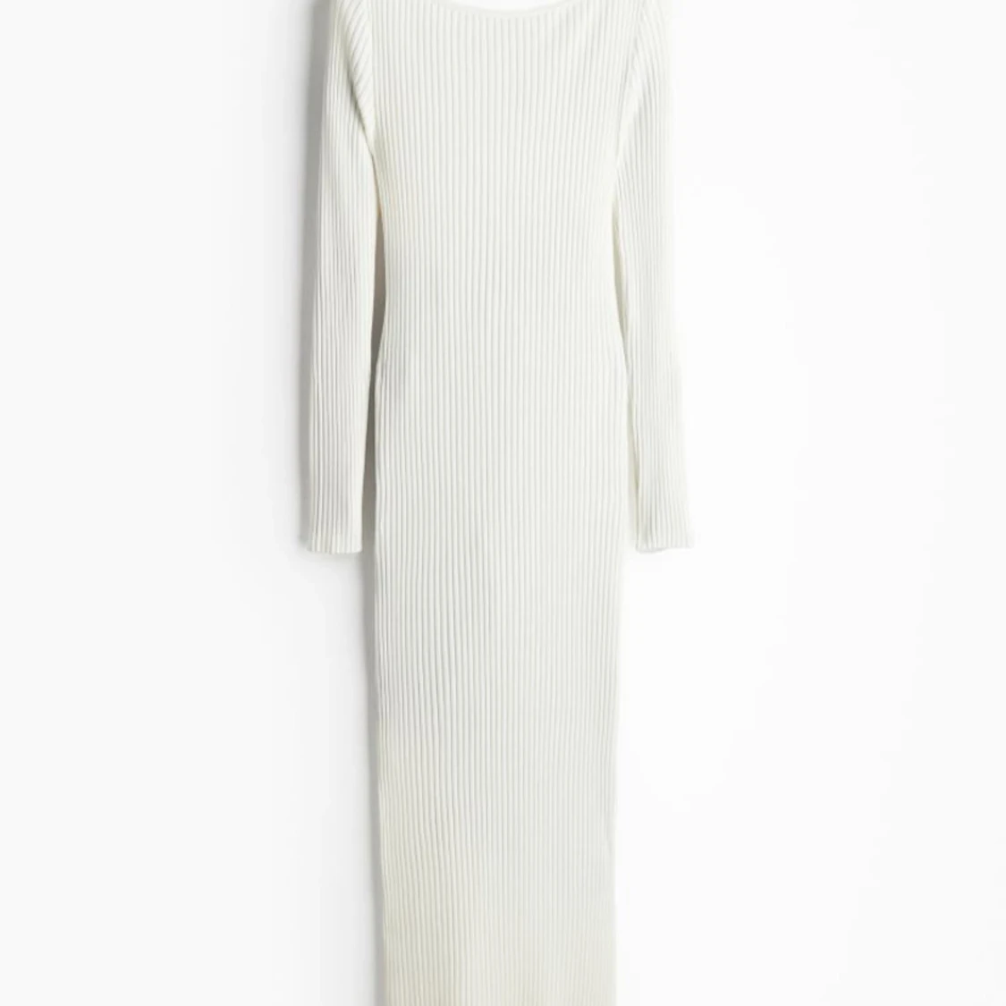 Vit ribbad långklänning