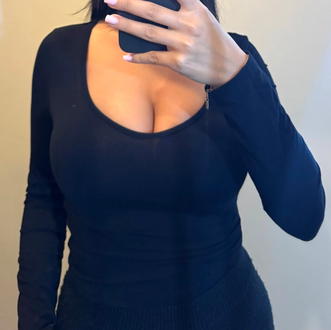 Svart långärmad topp - 1