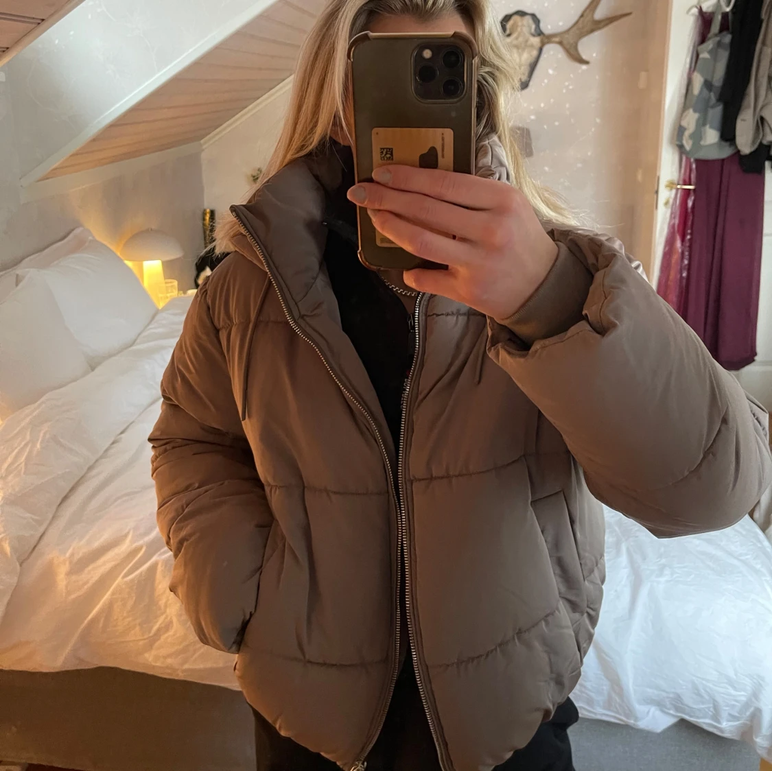 Beige pufferjacka från Nelly - 3