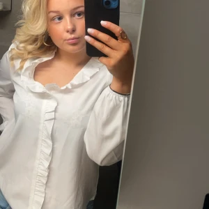 Topp shein  - Säljer denna superfina toppen. Endast använd 2 gånger och i superbra skick 💘