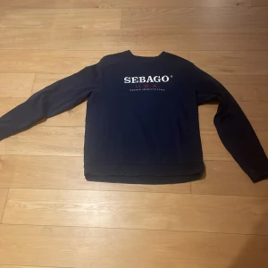 Sebago tröja - Storlek L, bra skick