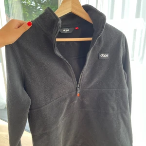 Dope fleece  - Fleece från dope i jätte bra skick, nypris 800🩵