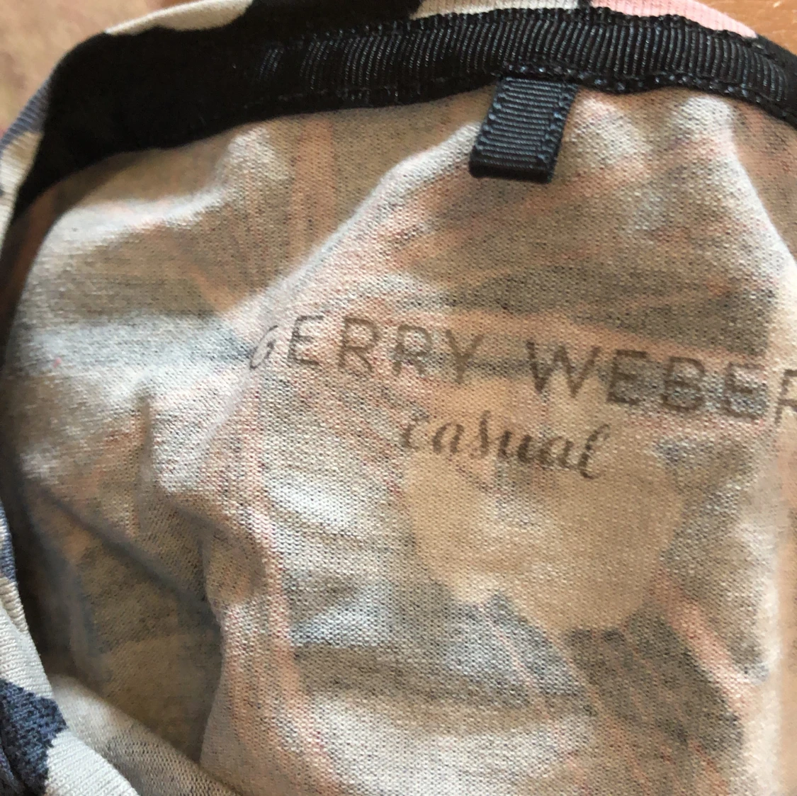 Blommig långärmad tröja från Gerry Weber - 91