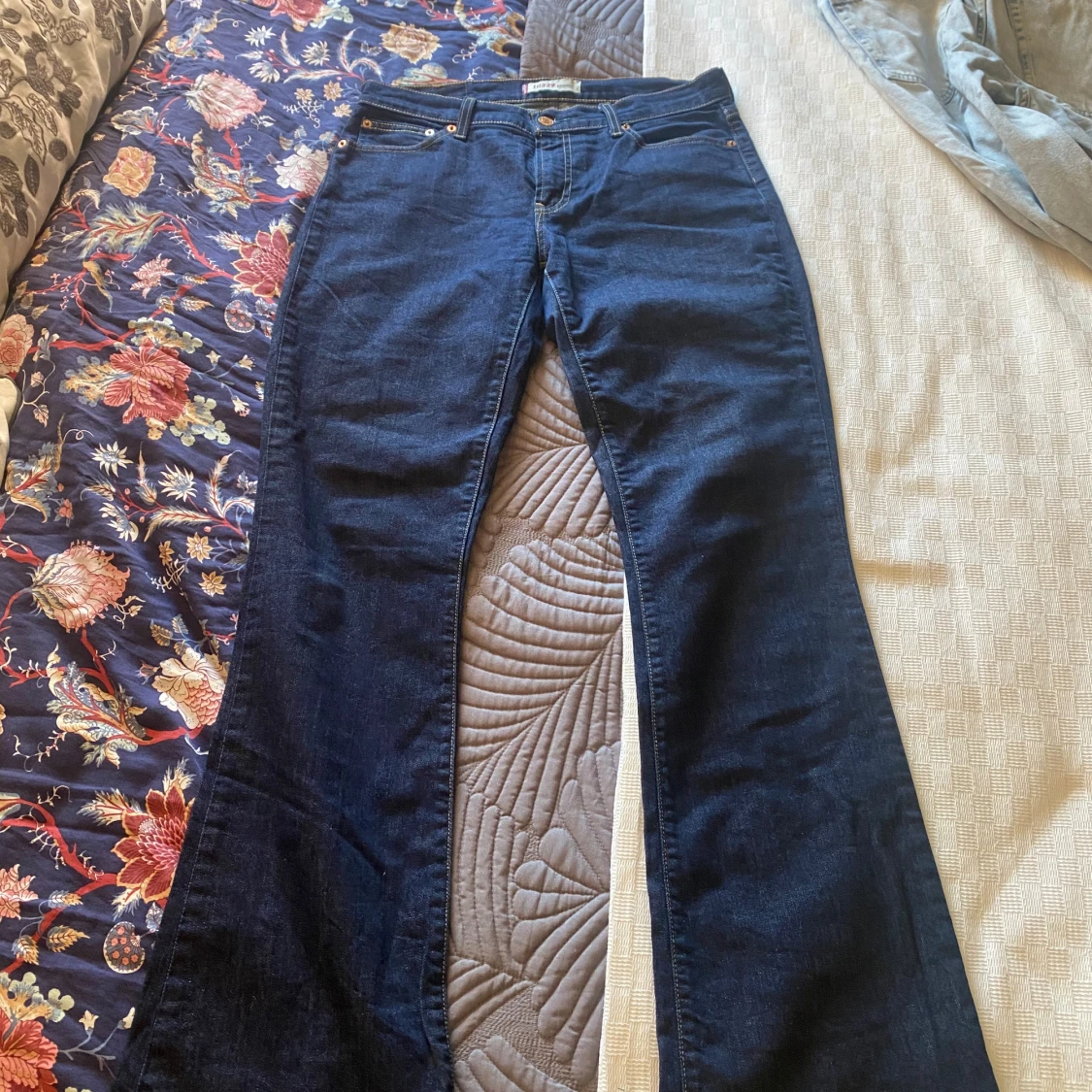 Levis bootcut Jeans