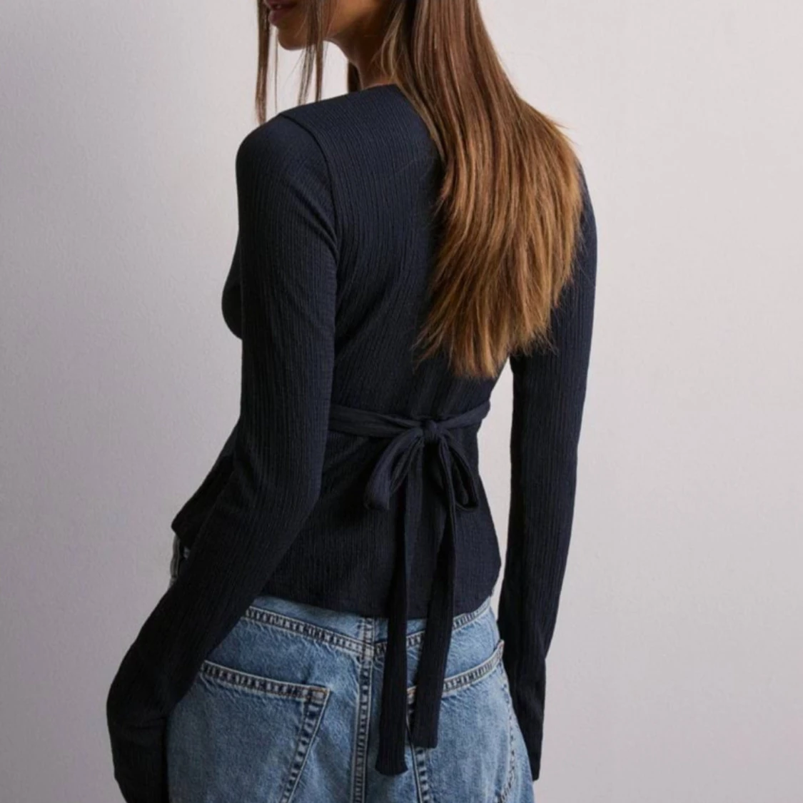 Mörkblå topp från Nelly - 90