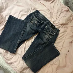 Miss me jeans säljer då de e för stora för mig st m/s