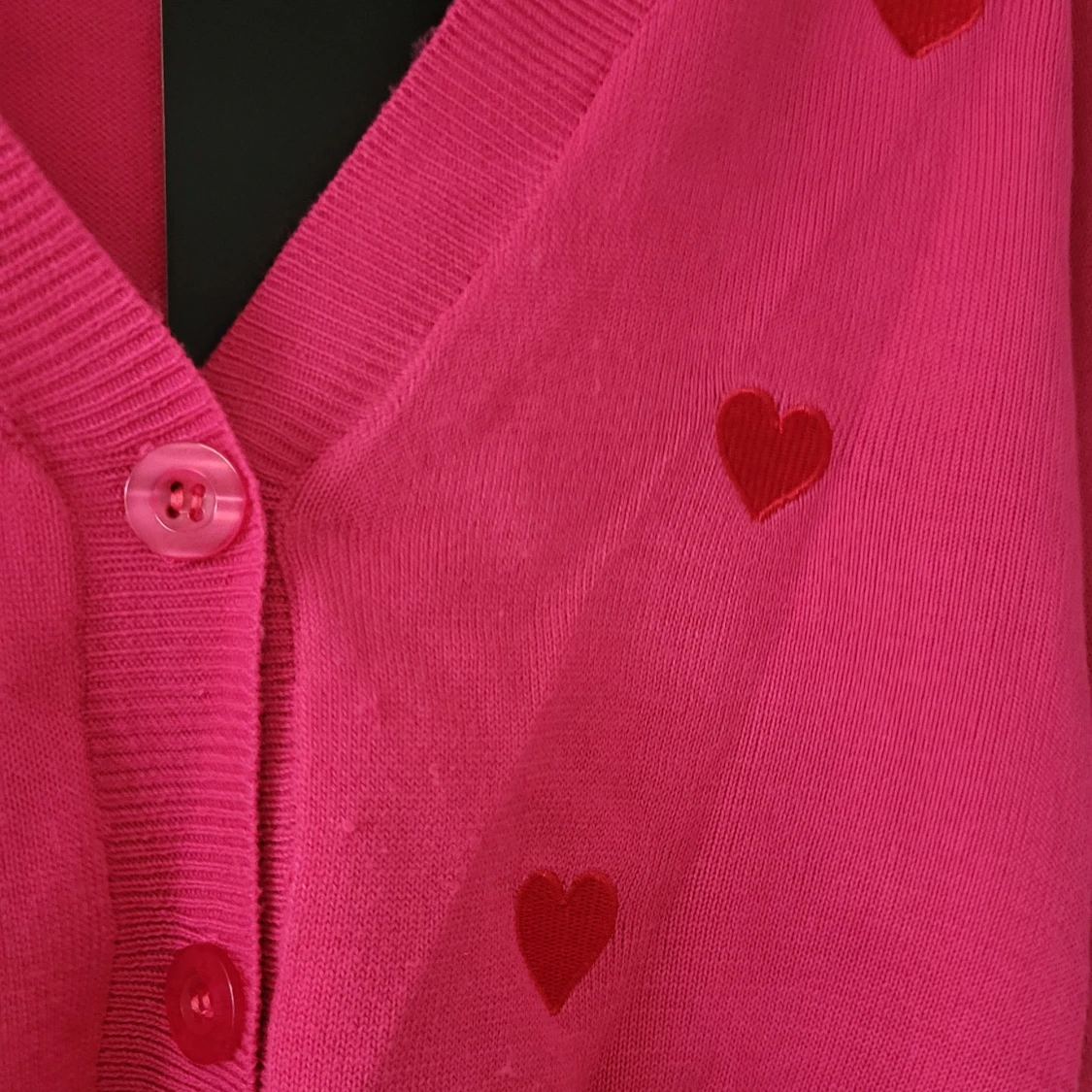 Rosa kofta med hjärtmönster från Heartbreak - 90