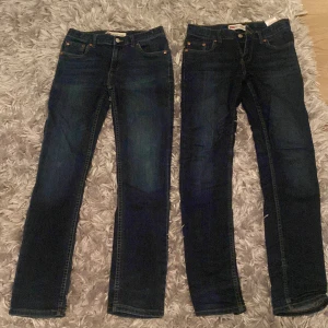Levis Jeans junior - Perfekt skick och har inga som helst defekter.Storleken sitter från 158 och uppåt.