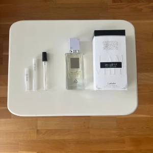Lattafa Ana Abiyedh  - Gär att köpa i 3/7/10ml, skicka DM till mig för priser eller vid andra fragor! Gar även att nà pa instagram = linus_amnell