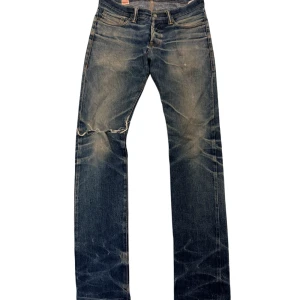 Naked & Famous Japanese Selvedge Denim Jeans - Sjuk tvätt o ageing från N&F de ett japanskt märke som gör stabila jeans, Tagged sz 29 men passar typ 30
