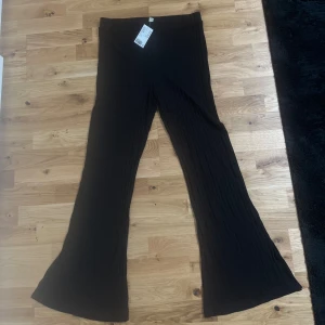 Ribbade byxor  - Från HM 