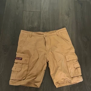 Cargo shorts - Cargo shorts 