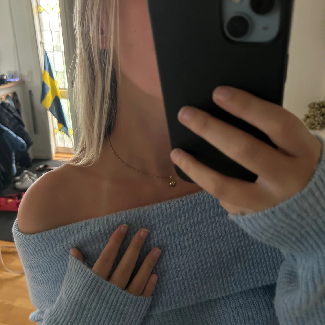 Stickad blå klänning - 91