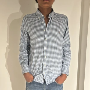 Gant skjorta  - Skjorta från gant modell Oxford  stl 146-152