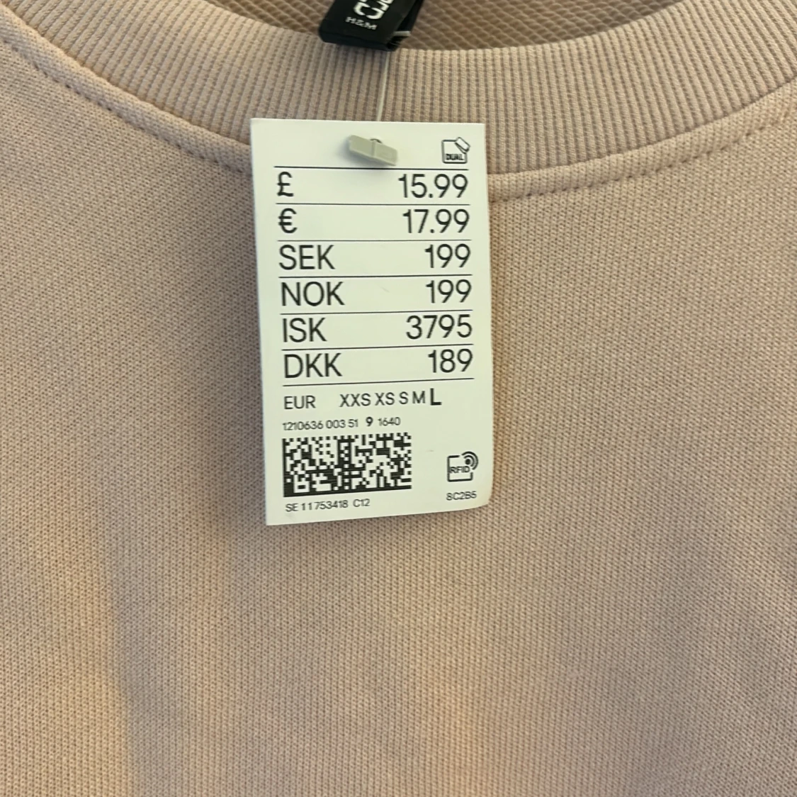 Sweatshirt med volang - 91