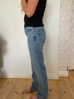 Midwaist jeans - Köpte från Pull and bear 2022 men inte kommit till användning, köpta för 550kr