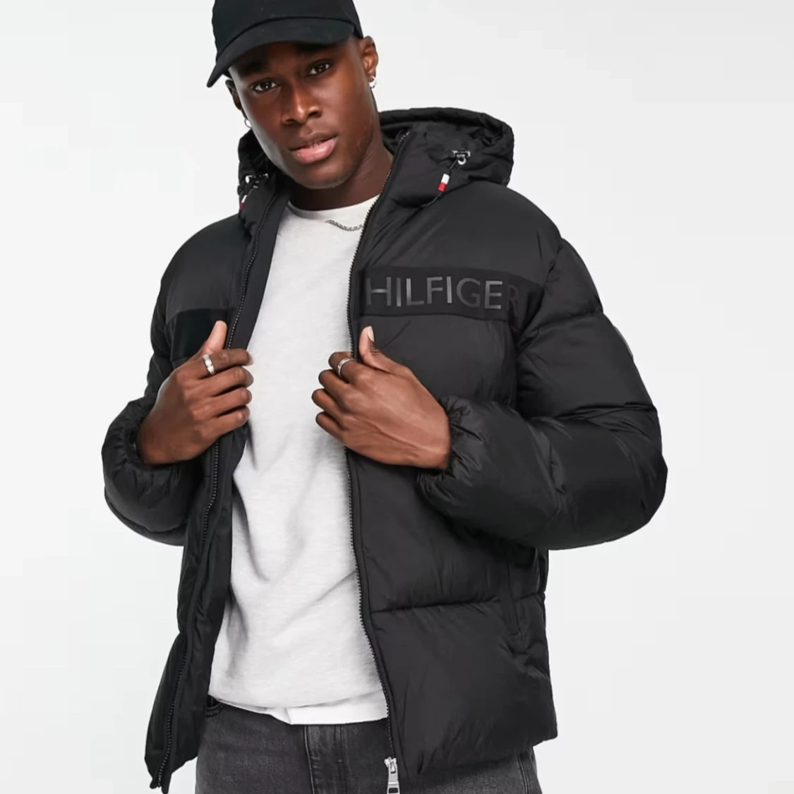 Tommy Hilfiger NY high loft hooded puffer jacket in black - 91