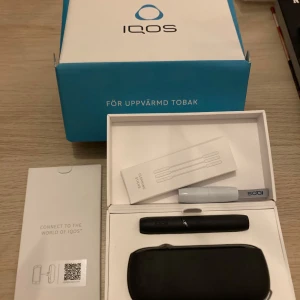 Iqos duo  - Använd max 3 ggr. Laddare medföljer ej. Vanligt USB uttag. 