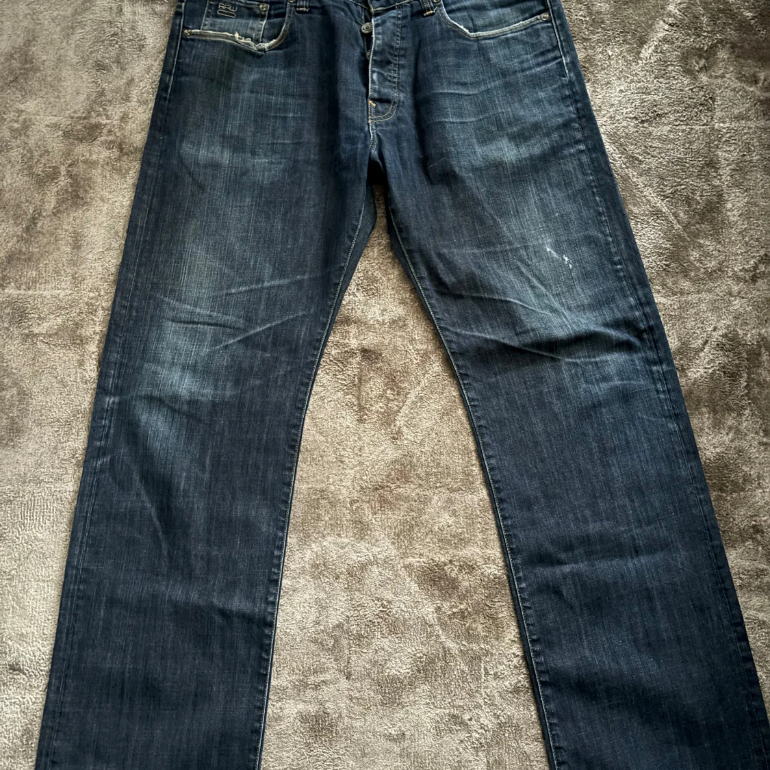 Mörkblå jeans från G-Star RAW