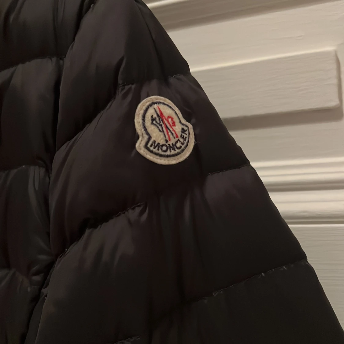 Svart dunjacka från Moncler - 90