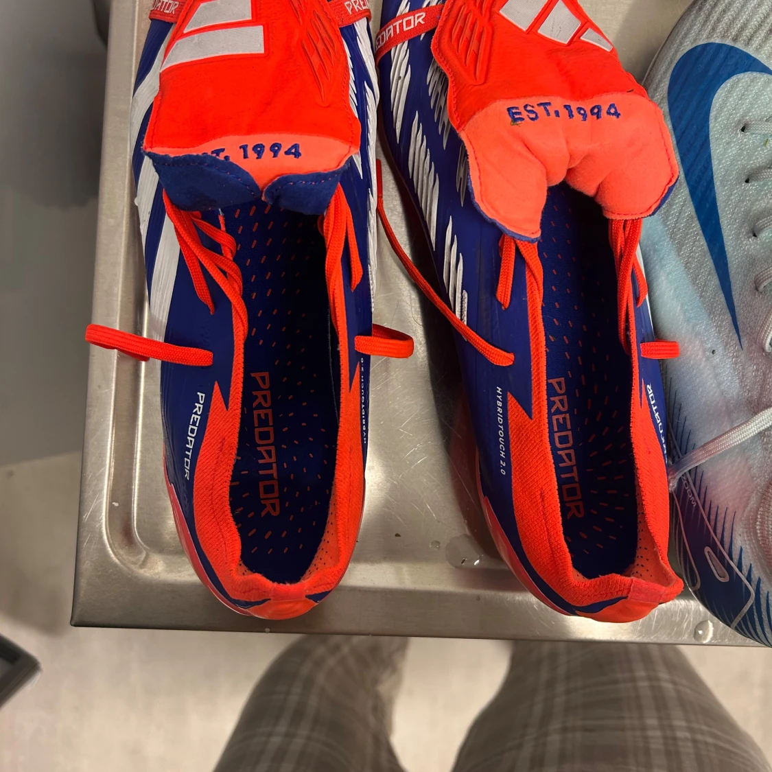 Fotbollsskor från Adidas och Nike - 92