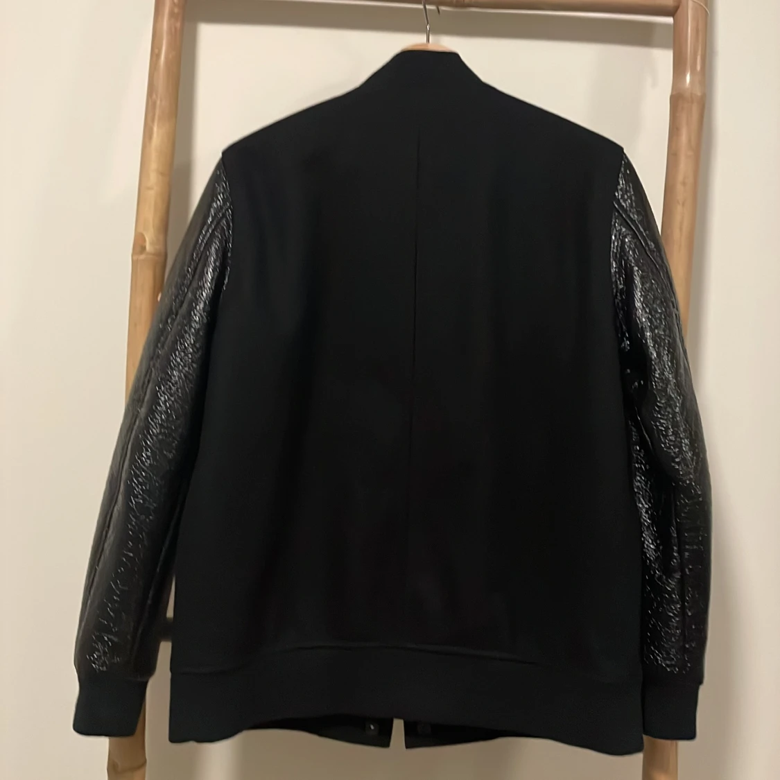 Svart bomberjacka från Filippa K - 2