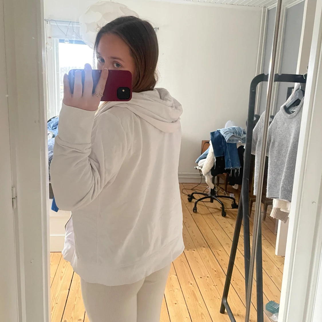 Vit snygg hoodie  - 92