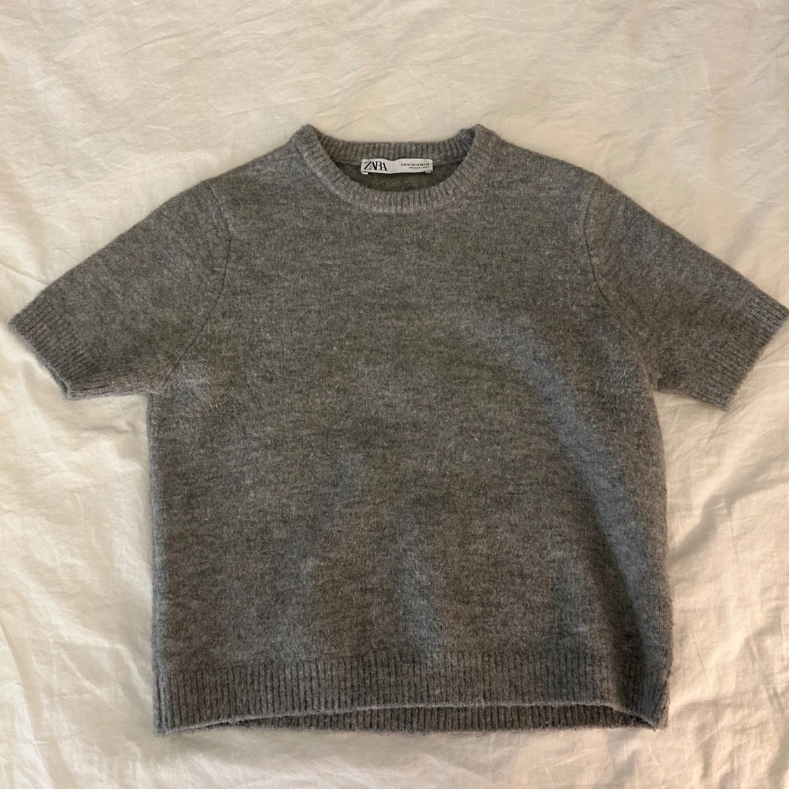 Stickad t-shirt Zara