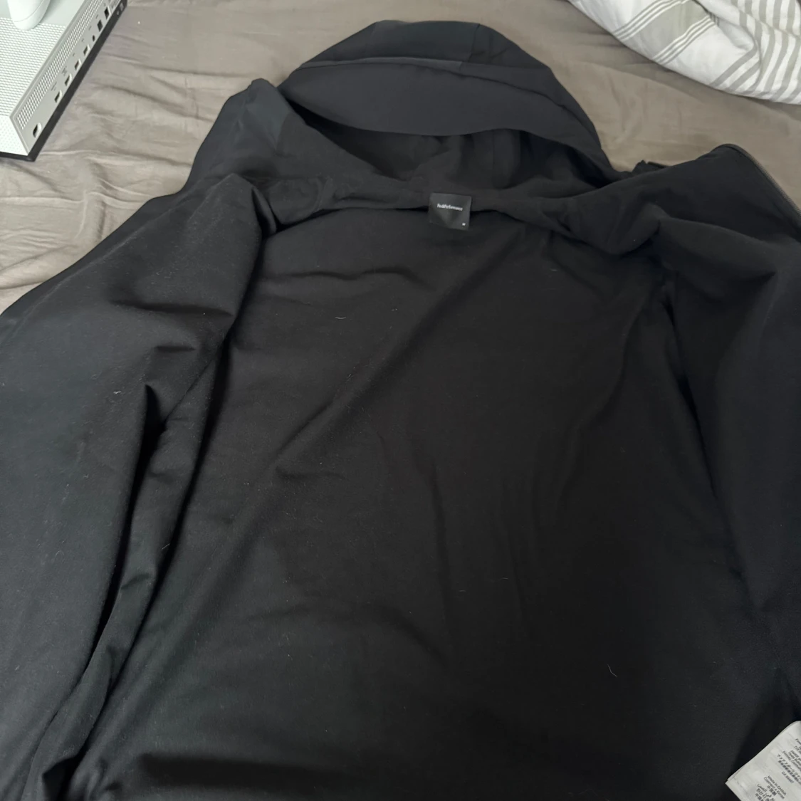 Svart peakperformance skaljacka i storlek M - 1