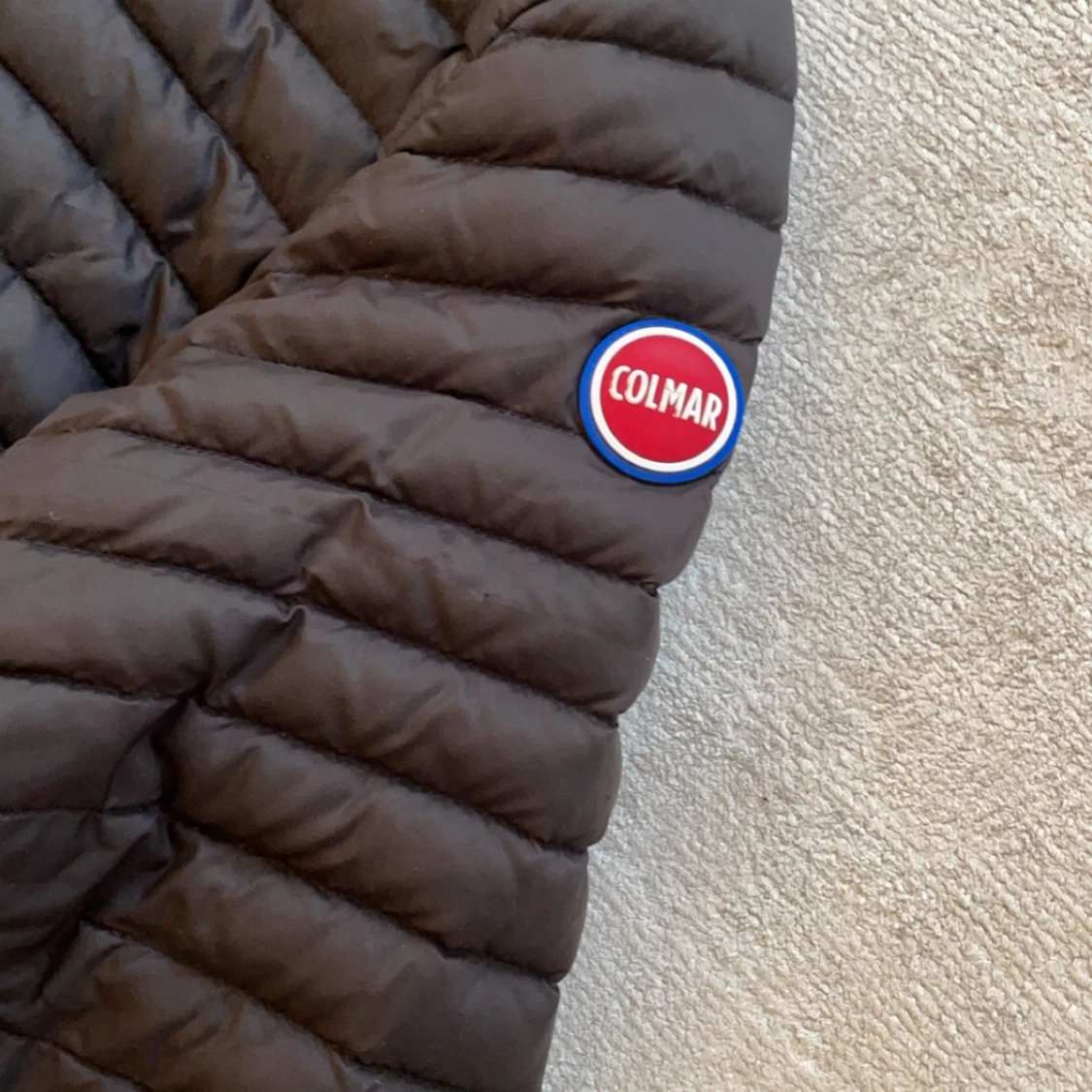 Svart pufferjacka från Colmar - 1