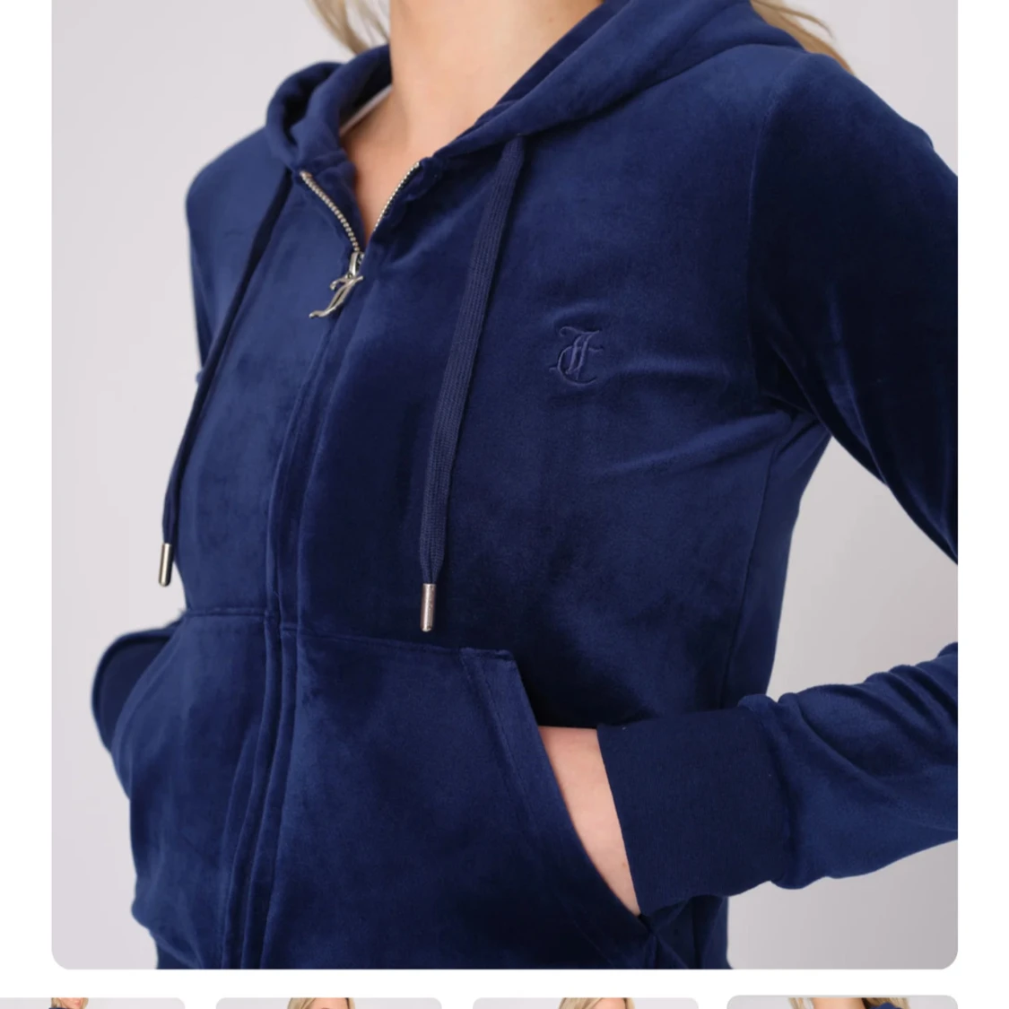 Mörkblå hoodie från Juicy Couture - 93