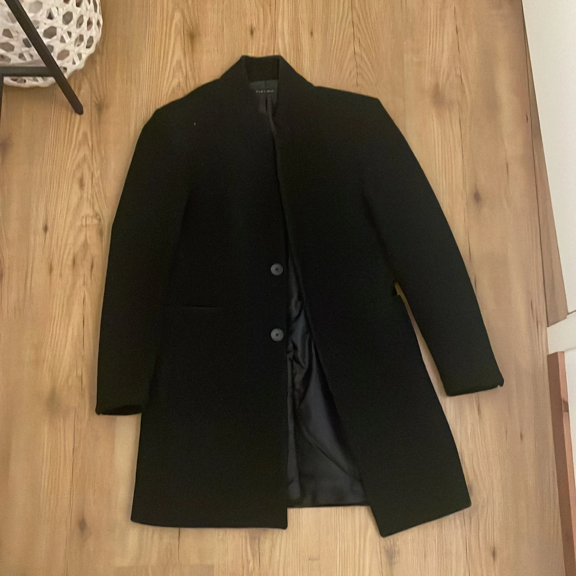 Svart rock från Zara Man