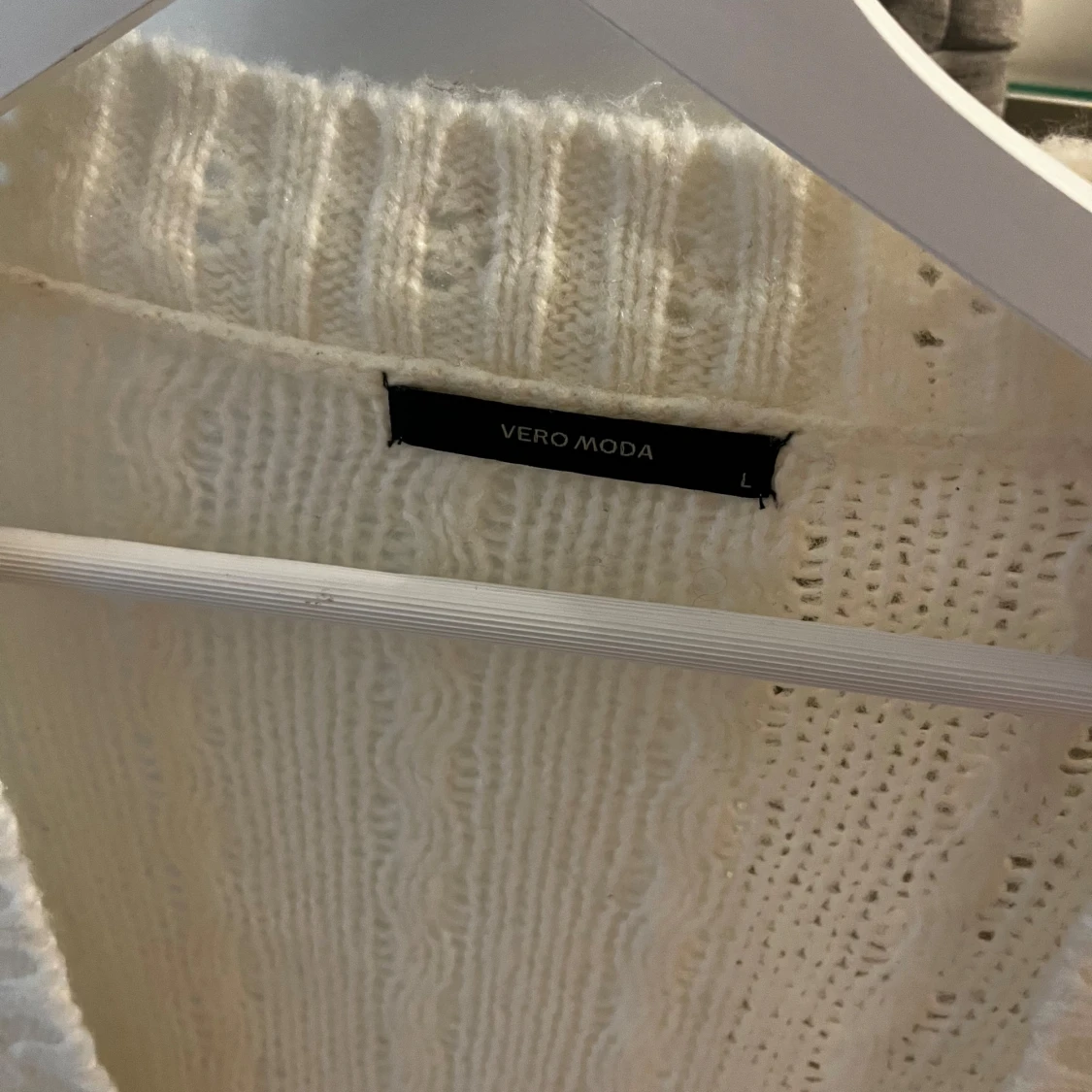 Vit stickad kofta från Vero Moda - 90