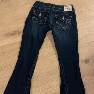 true religion - true religion jeans i nyskick. original pris 1300