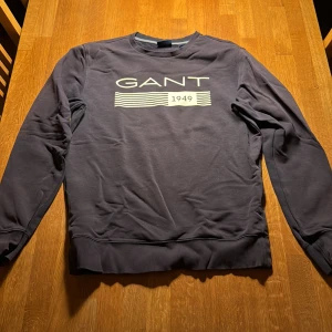 Gant sweatshirt - Väldigt bra skick men använd.