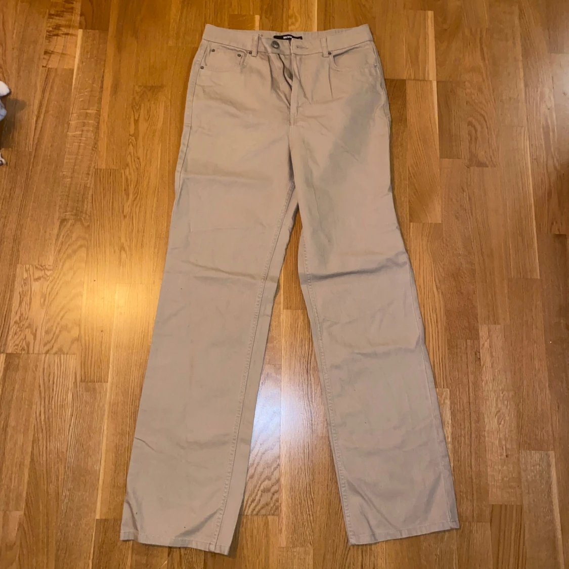 Beige byxor