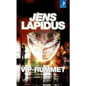 Vip-rummet är den första delen i en ny serie av Jens Lapidus, som efter Snabba cash, Aldrig fucka upp och Livet deluxe är en av Sveriges mest lästa och uppburna kriminalförfattare.Möt Teddy och Emelie, ett omaka radarpar med kass personkemi. Teddy har bestämt sig: han är färdig med brott efter åtta år på anstalt. Men han har inte en krona på fickan, Arbetsförmedlingen är ett skämt och han sover på sin syrras soffa. Läget blir akut när en indrivare hör av sig och kräver pengar. Emelie är påläggskalv på advokatfirman Leijon, en boutiquebyrå i Londonklass. Men en framgångsrik karriär känns avlägsen och extremt svåruppnåelig. Så ger en av byråns delägare henne ett oväntat uppdrag. Ett uppdrag som hon inser att hon varken kan eller får tacka nej till. Tillsammans med Teddy ska hon ta reda på vad som har hänt den försvunne Philip Schale: investerare och jättestekare med en meritförteckning som blir märkligare ju djupare de gräver. Emelie vill upp och Teddy vill bli av med sina skulder. Hon har valts för att hon är kompetent och plikttrogen, han har valts för att ... ja, varför? Uppdragsgivaren vet något om Teddy som ingen annan känner till. Och kidnapparnas tålamod rinner undan som sand i ett timglas.    Format Pocket   Omfång 471 sidor   Språk Svenska   Förlag Månpocket   Utgivningsdatum 2015-05-13   Medverkande Jonas Lindén   ISBN 9789175034324  