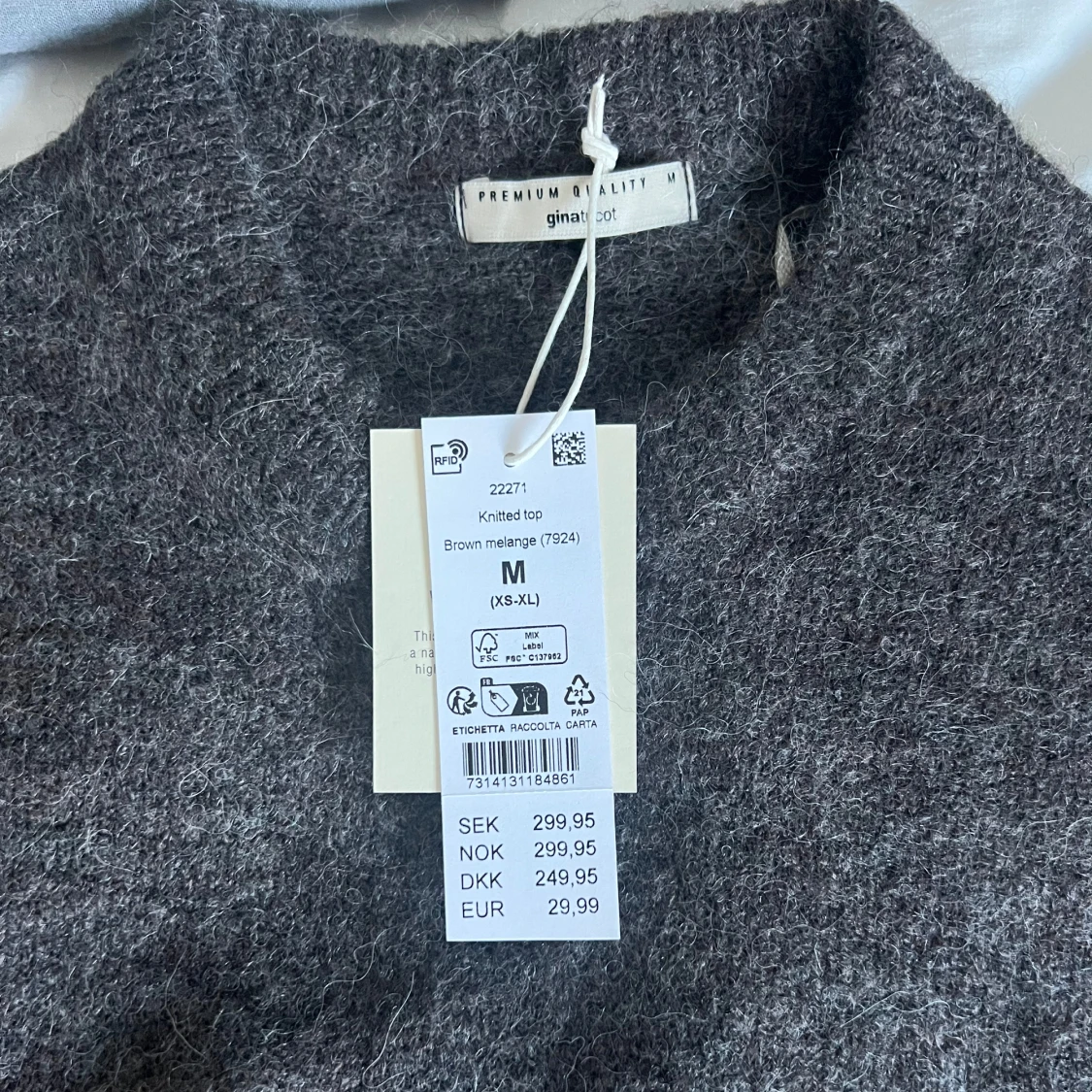 Knitted top GINA TRICOT - 91