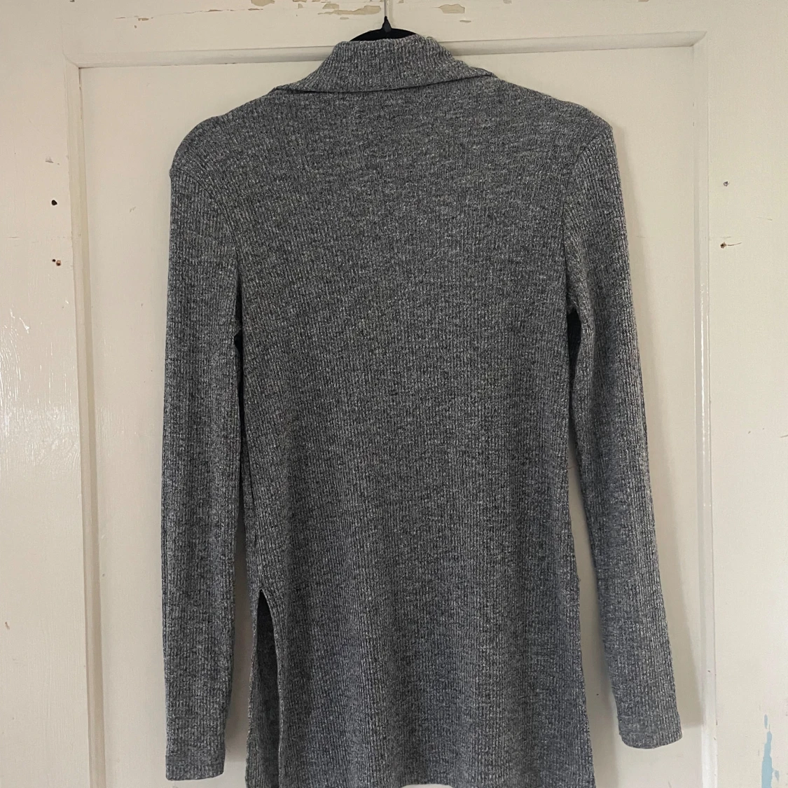 Grå stickad tröja från BikBok - 90