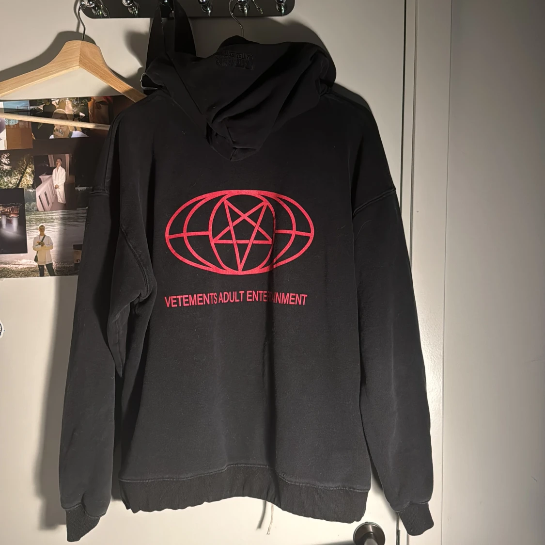 VETEMENTS HOODIE - 90
