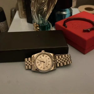 Seiko Mod ”Silver Arabic” - Snygg seiko mod 36 mm ”Silver Arabic”, Aoutomatisk nh35 urverk, arabisk urtavla, rostfritt stål, alla extralänkar följer med! 