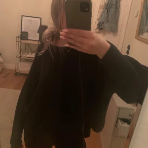 Stickad tröja  - mysig stickad tröja från Only, fint skick❣️