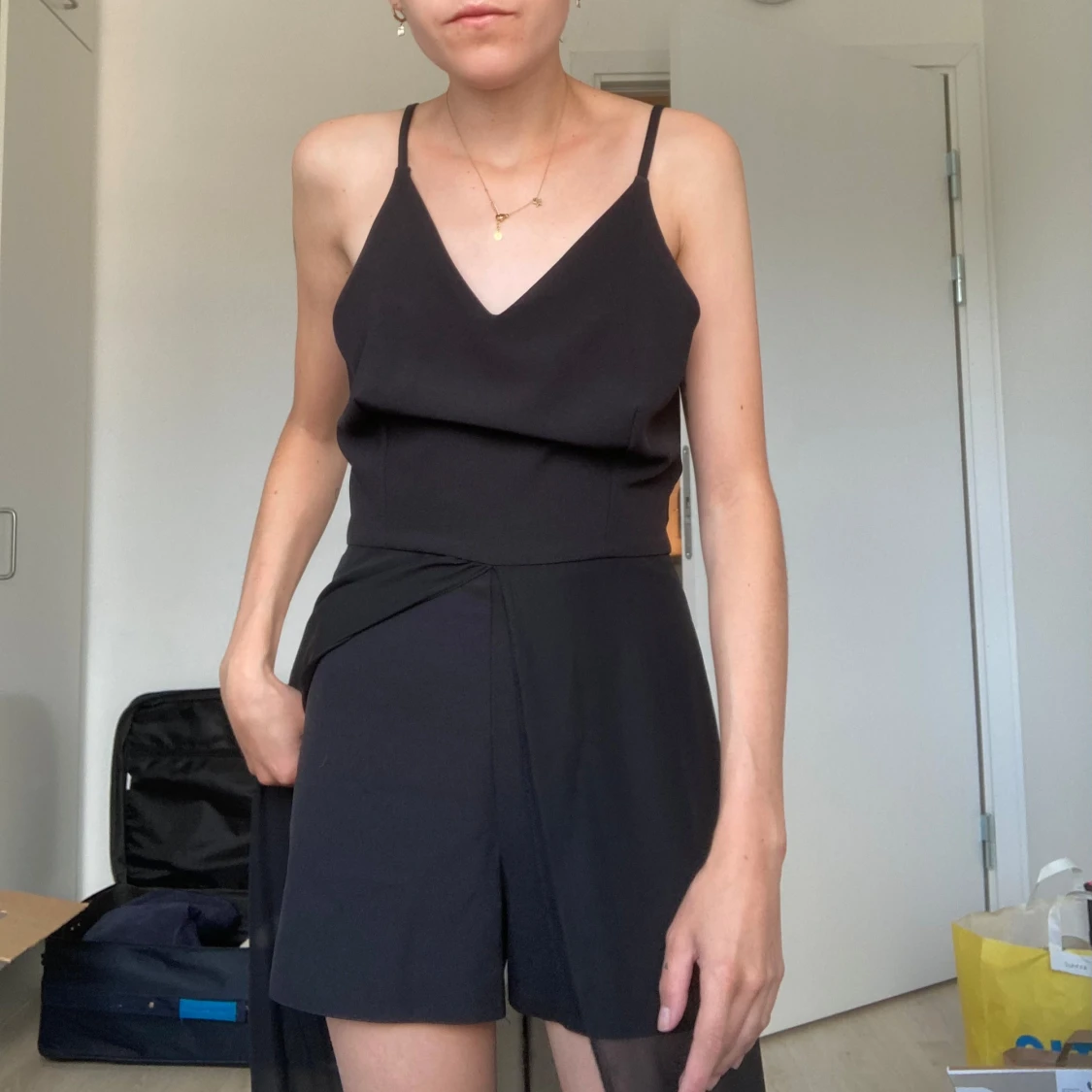 svart klänning med shorts - 90