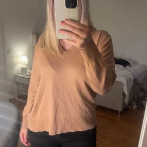 Stickad tröja - Jätte fin stickad tröja ifrån Kappahl!🤎