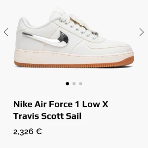 US11 / EU 45 Nike air force 1 x travis scott sail - Nike Af 1 low x Travis Scott med produkt-ID AQ42011- 101. Skorna är helt nya och kommer med originalkartong. Denna exklusiva modell är perfekt för sneakerälskare och ger en unik stil.   https://www.hypeclothinga.com/en/shop/nike-air-force-1-low-x-tra