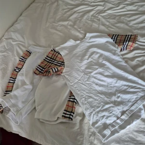 Burberry set - Short o t shirt storlek s