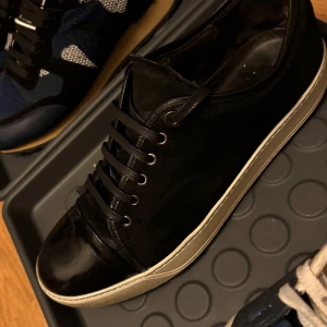 LANVIN  - Tja säljer ett par lanvins i bra/okej skick inget har gått sönder som sömmar sula osv osv!❤️❤️ STEAL PRIS 